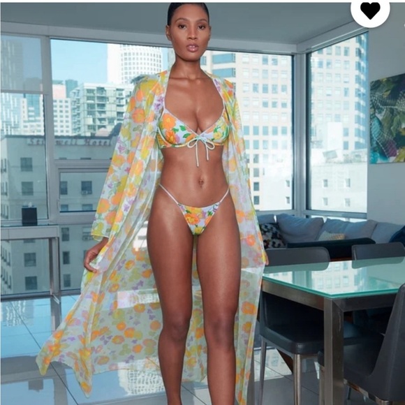 Savage X Fenty Freshly Picked Floral Print Pantyhose & Free Spirit Maxi Robe Set - Picture 2 of 13